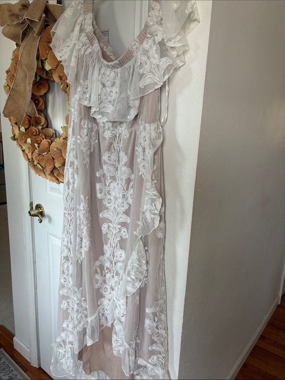 Feminine Summer Dress in Ivory/nude -A Beautiful Soul ⭐️